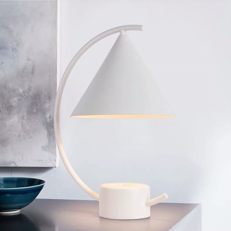 Fashion Personality Hotel Desk Lamp Eye Protection
