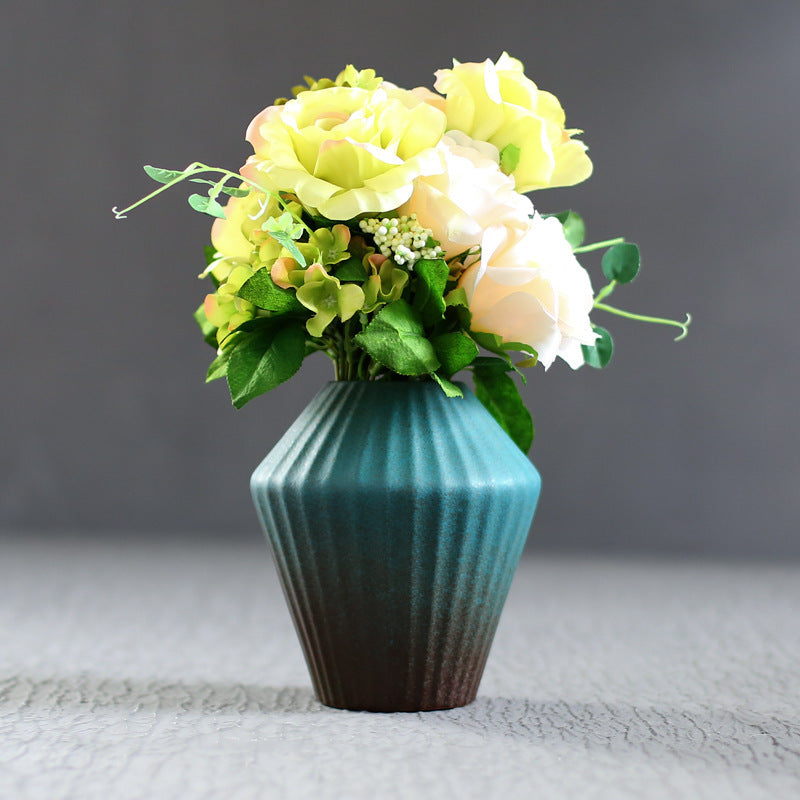 Ceramic Vase Small Kiln Becomes Modern And Simple Vase Decoration